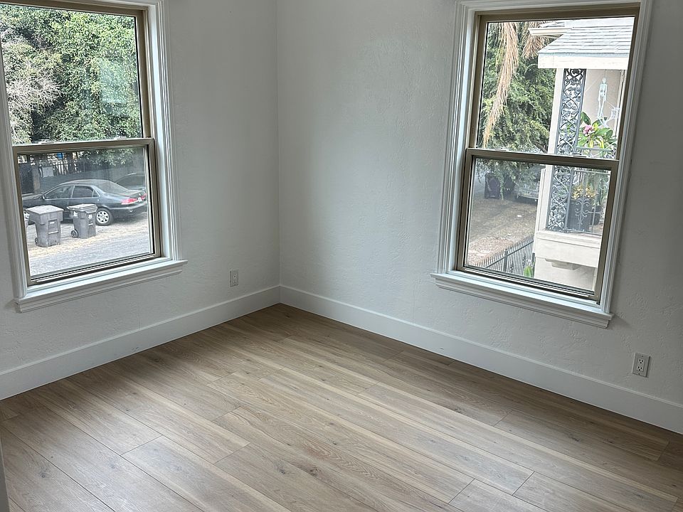 1st image of 2146 Pine Ave