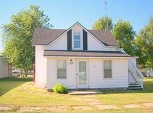 617 Chestnut St, Everest, KS 66424