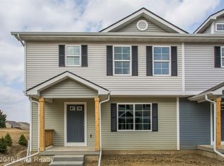 704 Newport Pl, Norwalk, IA 50211