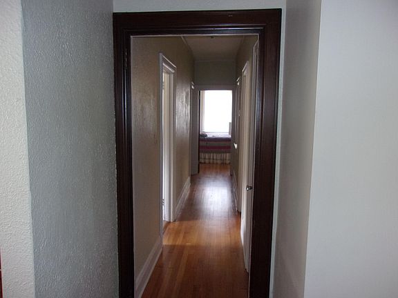 3rd image of 313 Park Dr #313
