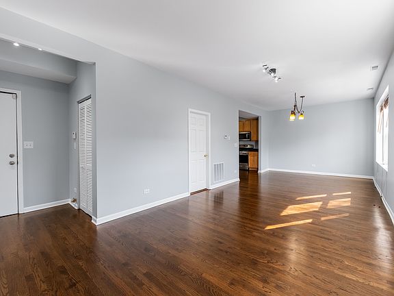 3rd image of 4901 N Lawndale Ave APT 2