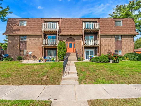 1249 48th Ave APT 23, East Moline, IL 61244