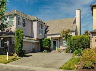 2147 Falcon Ridge Dr, Petaluma, CA 94954