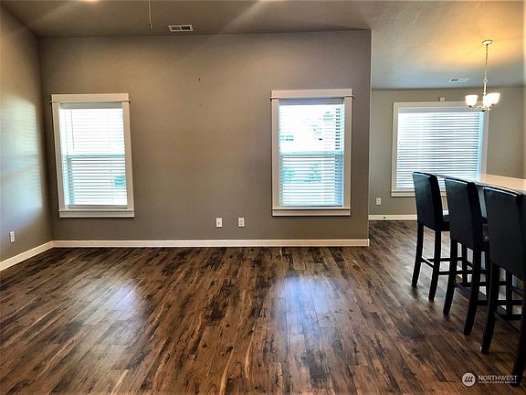 4th image of 1356 E Egeland Drive