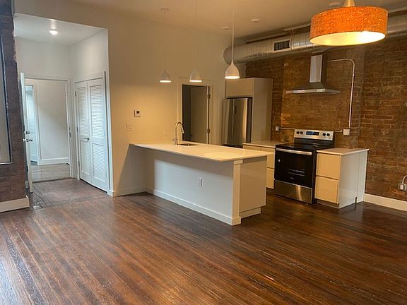 3rd image of 161 E McMicken Ave #F2