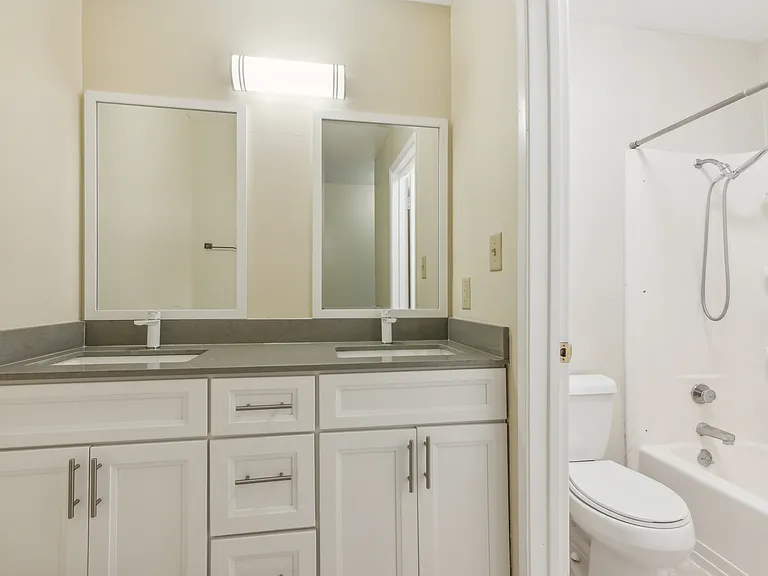 2431 Ellsworth St — Photo 21