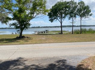 9355 Silver Lake Dr, Leesburg, FL 34788
