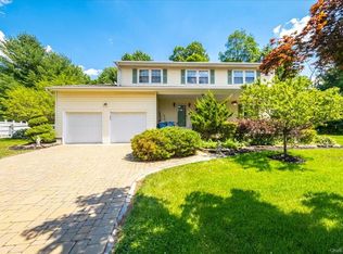 10 Custard Ct, New Windsor, NY 12553