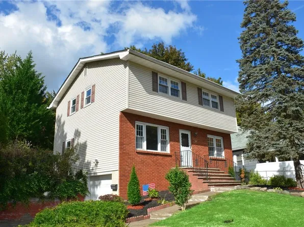 12 Memorial Drive, Suffern, NY 10901