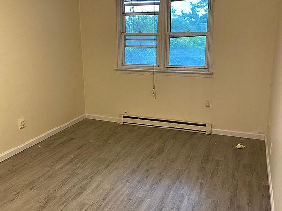 3rd image of 4307 223rd St Floor 1