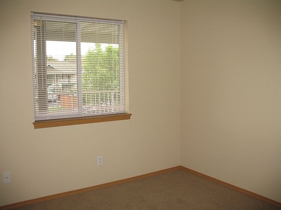 4th image of 1510 Cooley St APT 15