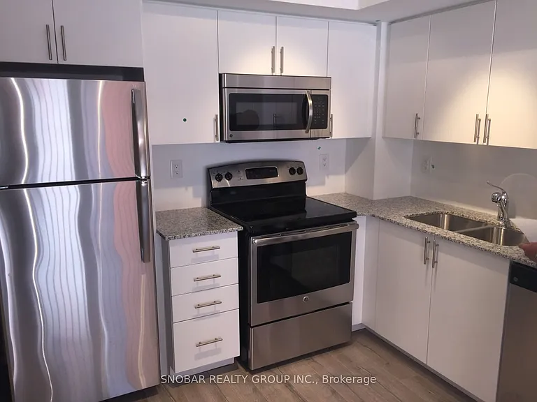 830 Lawrence Ave W #423 — Photo 5
