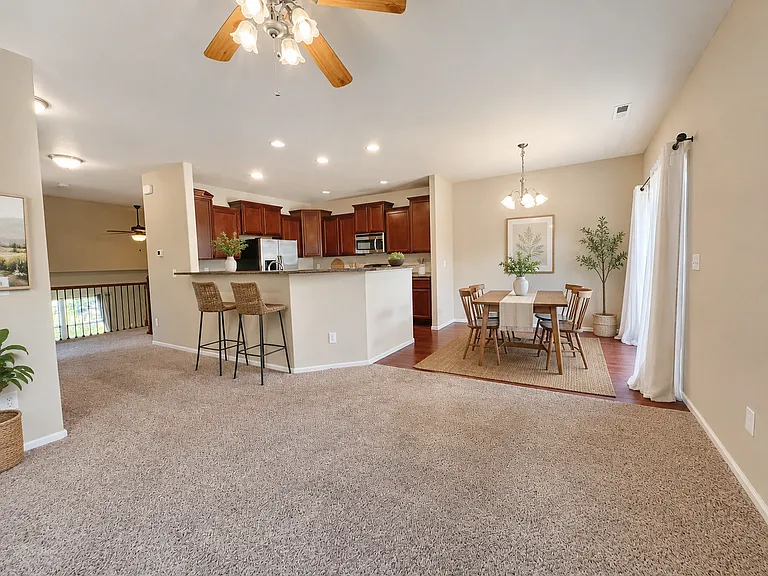 6552 Emerald Isle Hts — Photo 3