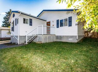5119 N 48th Ave, Sylvan Lake, AB T4S 1G6