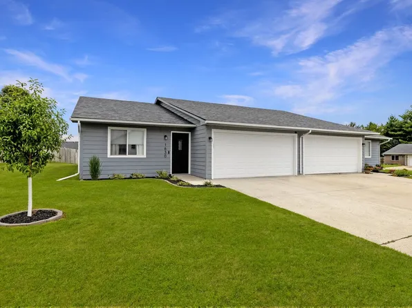 1630 & 1632 W 8th St S, Newton, IA 50208