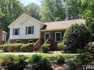 4317 Pickwick Dr, Raleigh, NC 27613