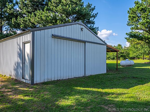 4th image of 1294 Howell Rd