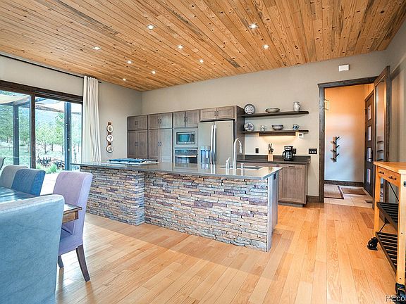 4th image of 31322 N Meadow Way