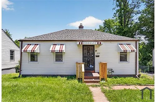 322 Plaza Ave Photo 1