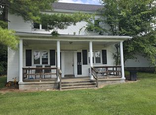 1004 N 13th St, Herrin, IL 62948