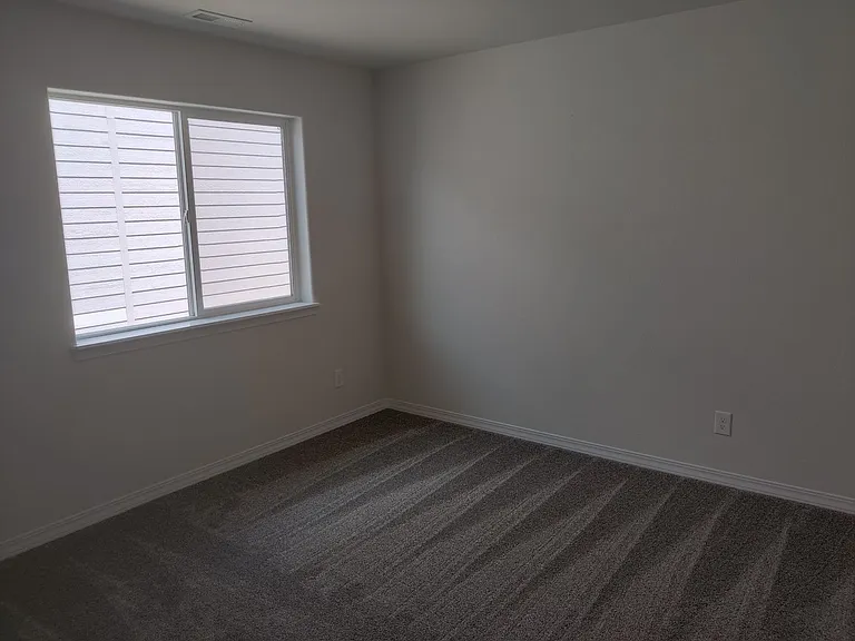 4649 Zircon Dr — Photo 33