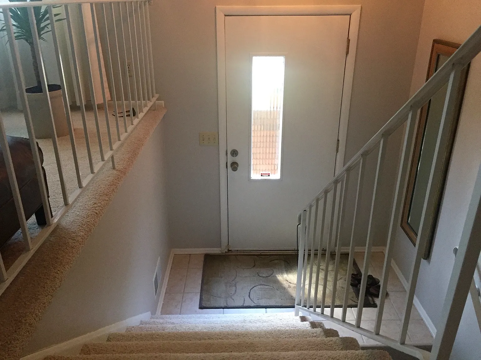 3 bed, 1.5 bath, 1800 sqft, $2,150 — Photo 2
