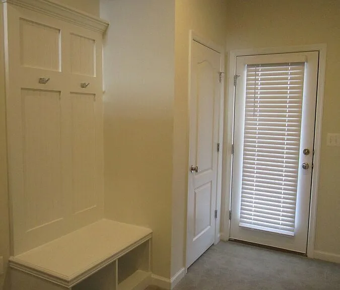 8269 Meadowood Dr — Photo 16
