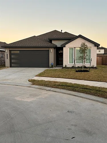 7315 Lakeway Bluff Ln Photo 1