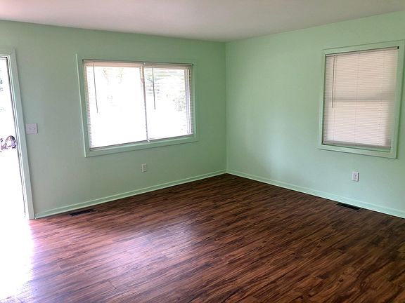 4th image of 2643 Lilac Ave