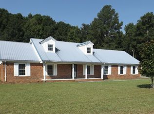 301 Brunson St, Manning, SC 29102