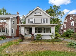 3045 E Overlook Rd, Cleveland Heights, OH 44118