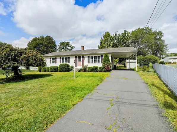 89 Meadowbrook Rd, Holyoke, MA 01040