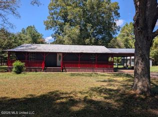 32 Rose Hill Dr, Natchez, MS 39120