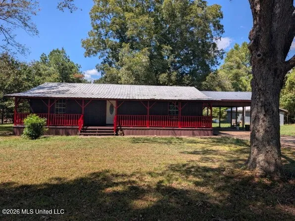 32 Rose Hill Dr, Natchez, MS 39120