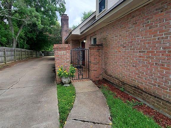 3rd image of 6630 E Aberdeen Dr