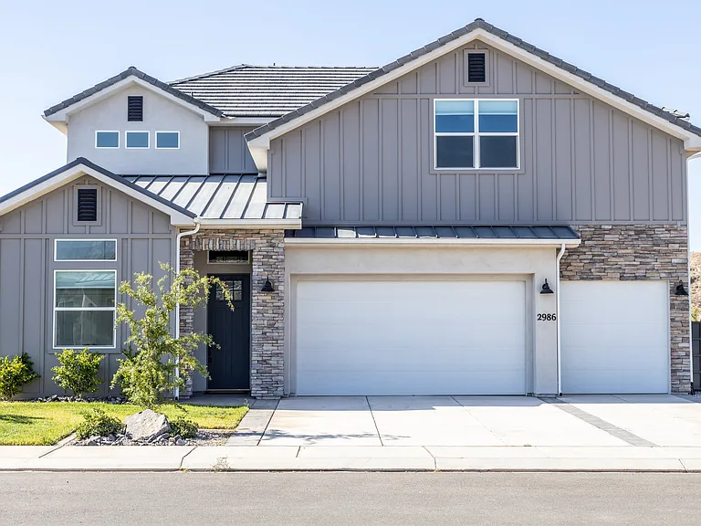 2986 E Smith Creek Dr — Photo 1