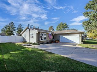 925 S Covenant Ln, Appleton, WI 54915
