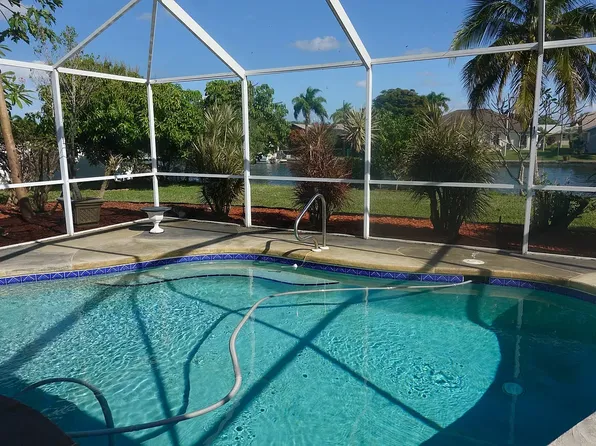 2301 SE 5th Ct, Cape Coral, FL 33990