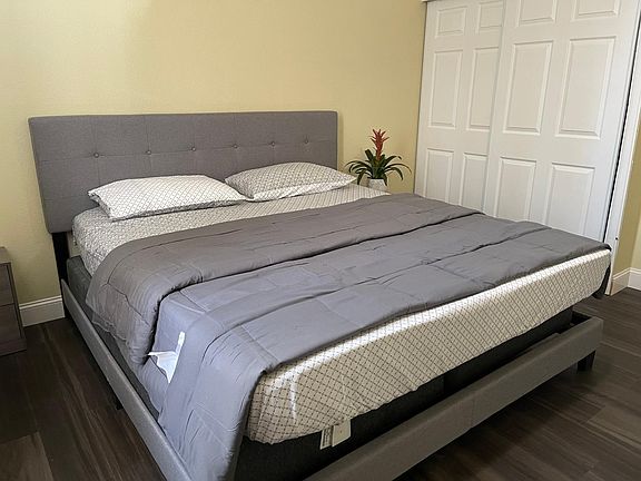 2nd image of 54 Floyd St #54