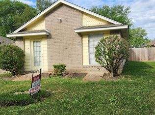3318 S Greenpark Dr, Houston, TX 77082