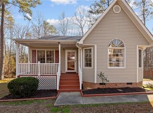 2613 Forest Lake Rd, Chester, VA 23831