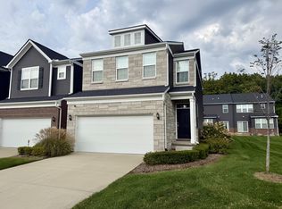 2820 Fairgrove Crescent Dr #1, Ann Arbor, MI 48108