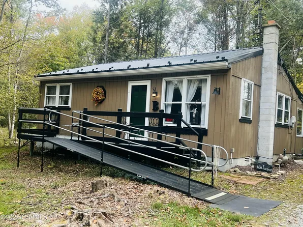 108 Stansfield Rd, Dushore, PA 18614