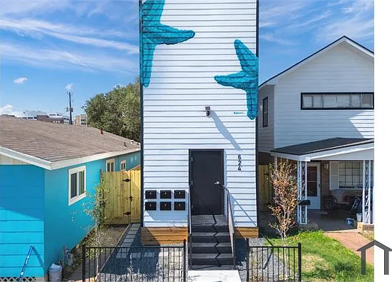 624 Avenue H #G — Photo 8