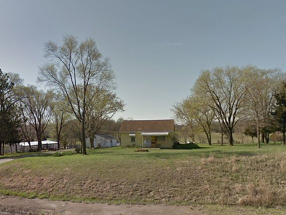 745 N 1800 Road_Front Photo