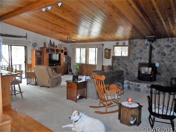 5th image of 2042 Pine Dr