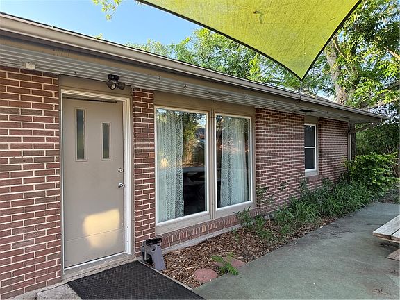 4th image of 525 Grant Pl