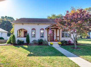 206 Lynnview Dr, Knoxville, TN 37918