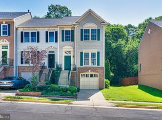 5572 Jowett Ct, Alexandria, VA 22315
