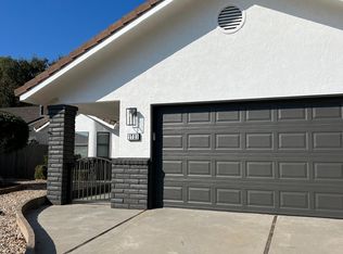 1721 Burgundy Dr, Lodi, CA 95242